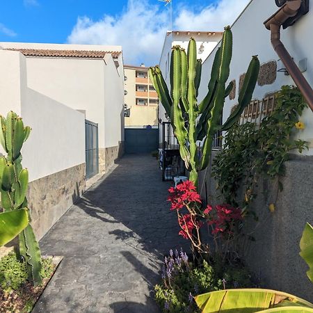 Casa Roberta Fuego Apartment Arona  Exterior photo
