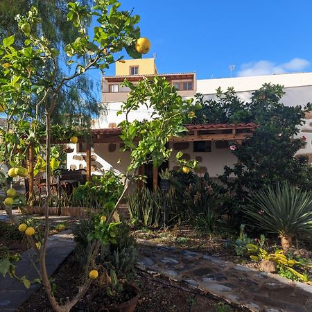 Casa Roberta Fuego Apartment Arona  Exterior photo